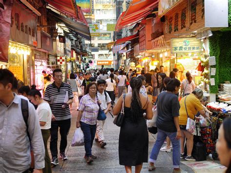 香港哪裏有墨鏡：探索文化筆跡與城市脈絡的交融